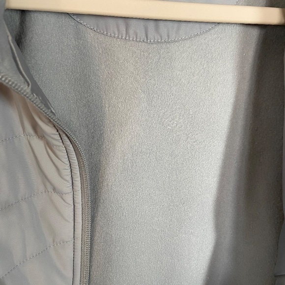 Callaway X Men LS Golf Jacket Grey Quilted Zip Puffer UPF Activewear Pockets NEW - Picture 11 of 14